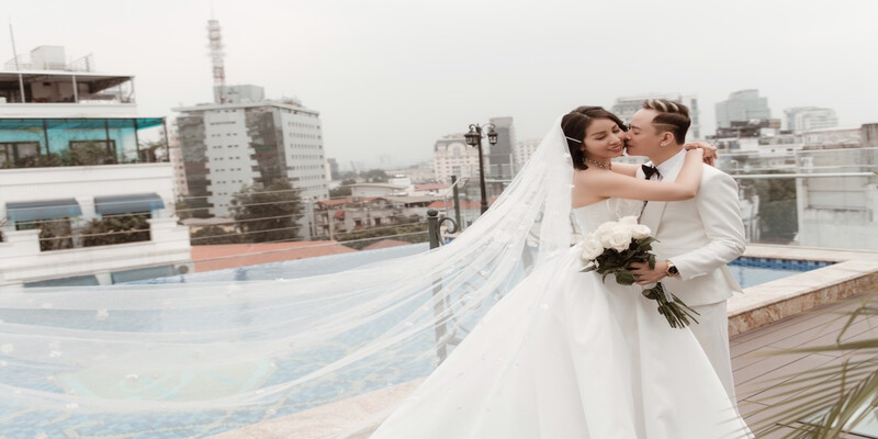 Diễn viên Tùng Dương kết hôn lần thứ 4 cùng Mai Huế Diễn viên Tùng Dương kết hôn lần thứ 4 cùng Mai Huế